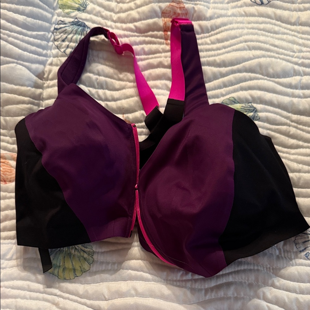 Victoria's Secret Knockout Front-Zip Sports Bra